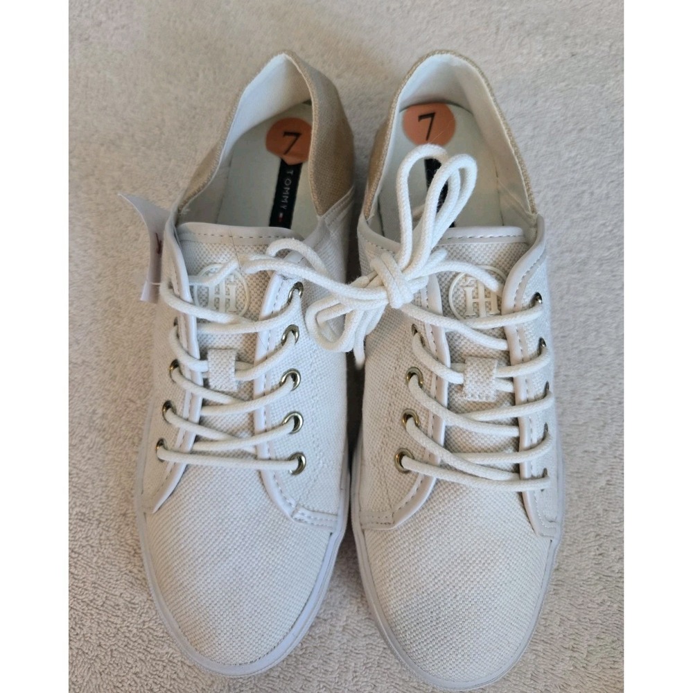 Tommy Hilfiger Shoes Womens 7 M Flip 4 Casual Sneakers White Lace Up Low Top New